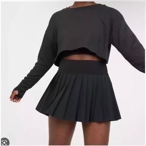 Aerie black skirt